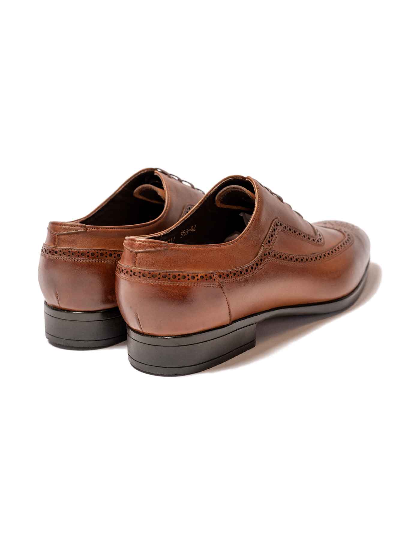 کفش چرم بنددار هشت ترک عسلی ال سی من