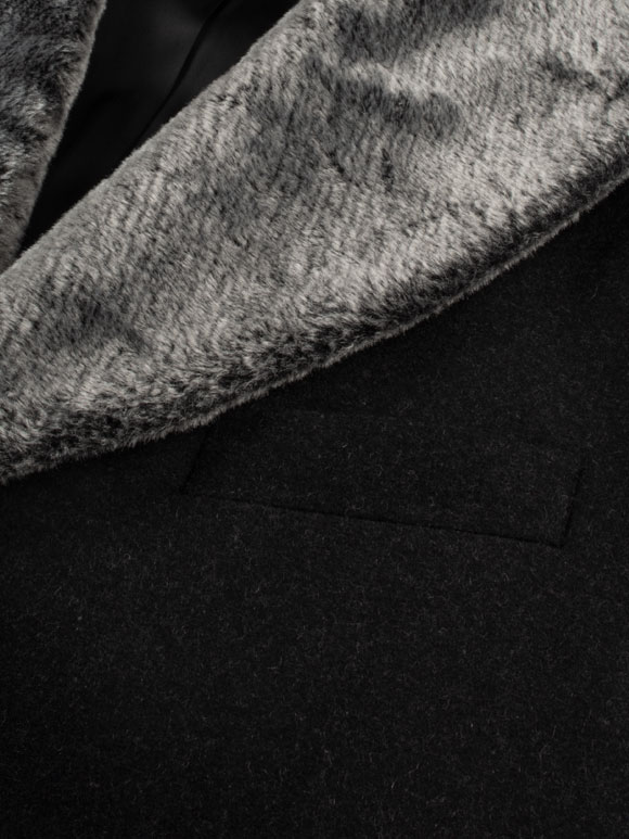 پالتو طوسی یقه خزدار ال سی من 9