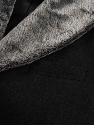 پالتو طوسی یقه خزدار ال سی من 9