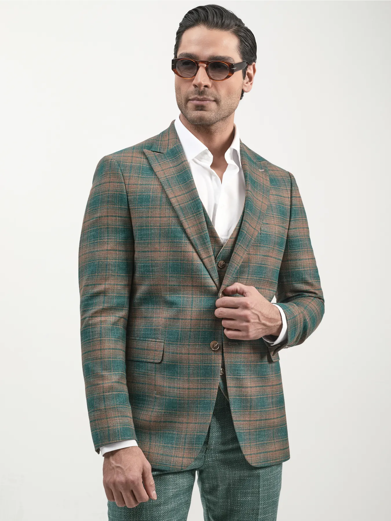 کت و شلوار و ژیله دو رو سبز 72