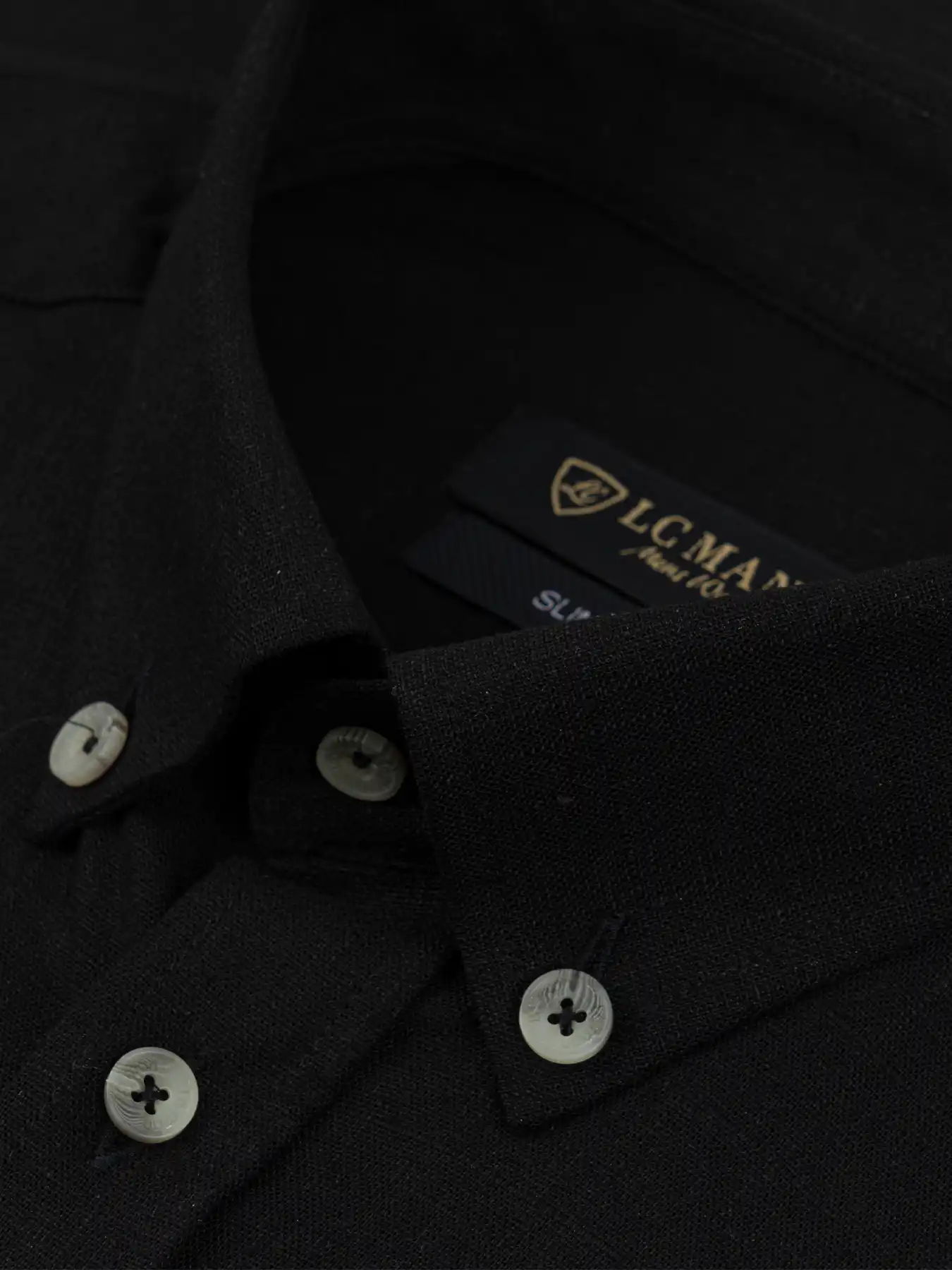 پیراهن مشکی مردانه اسلیم فیت آستین کوتاه 