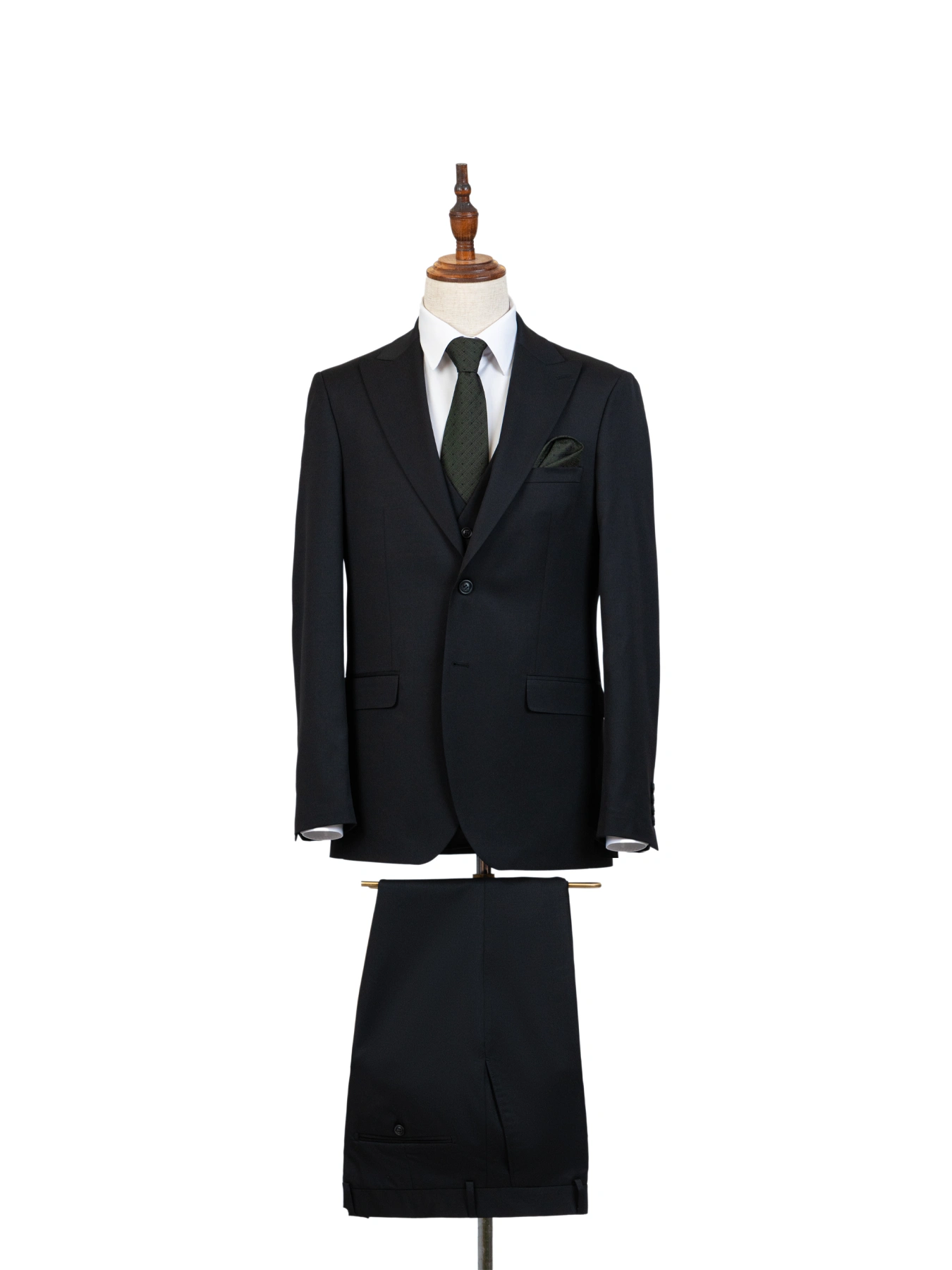 کت و شلوار و ژیله مشکی ال سی من 26