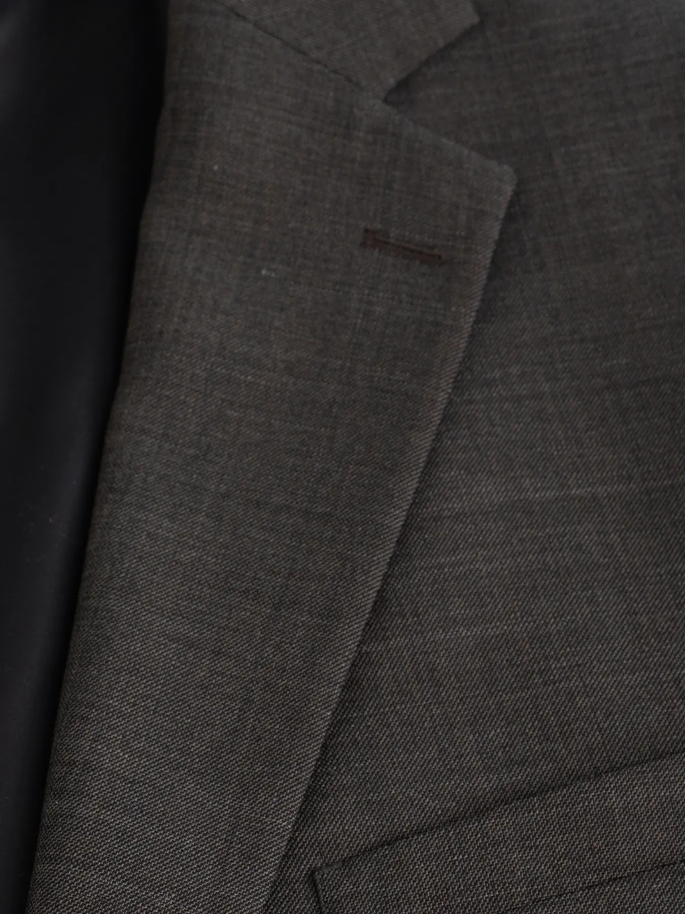 کت و شلوار قهوه ای ال سی من 63