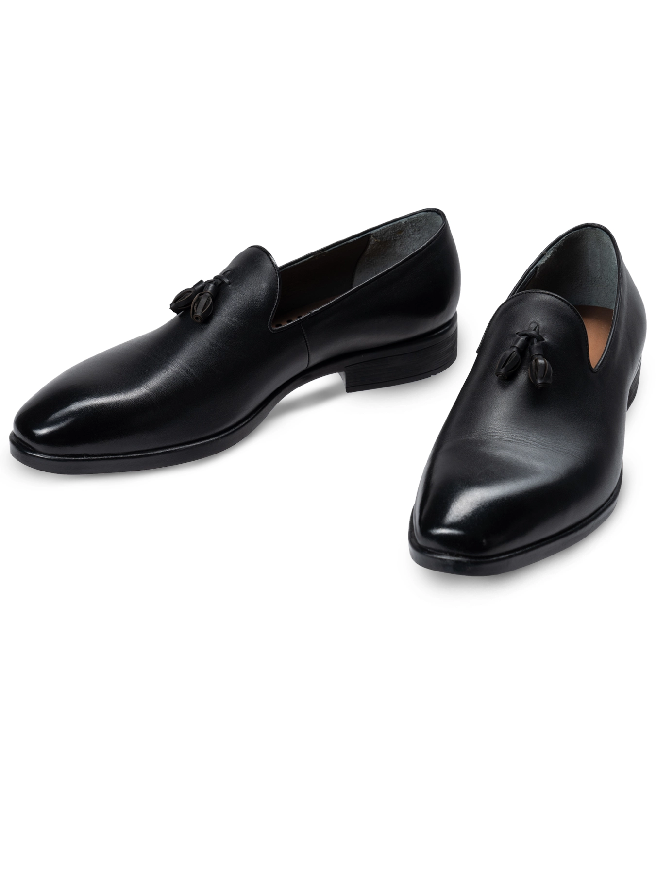 کفش چرم مشکی بدون بند منگوله دار 51