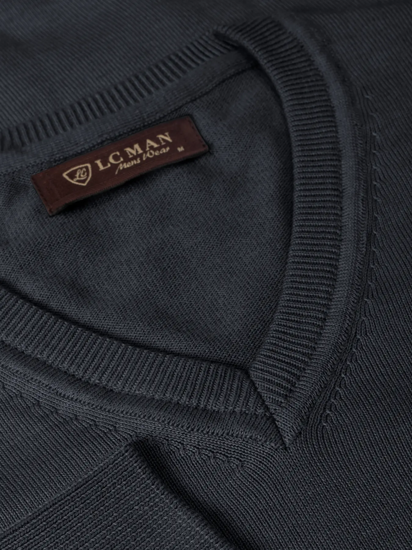  پلیور یقه هفت سرمه ای تیره 21