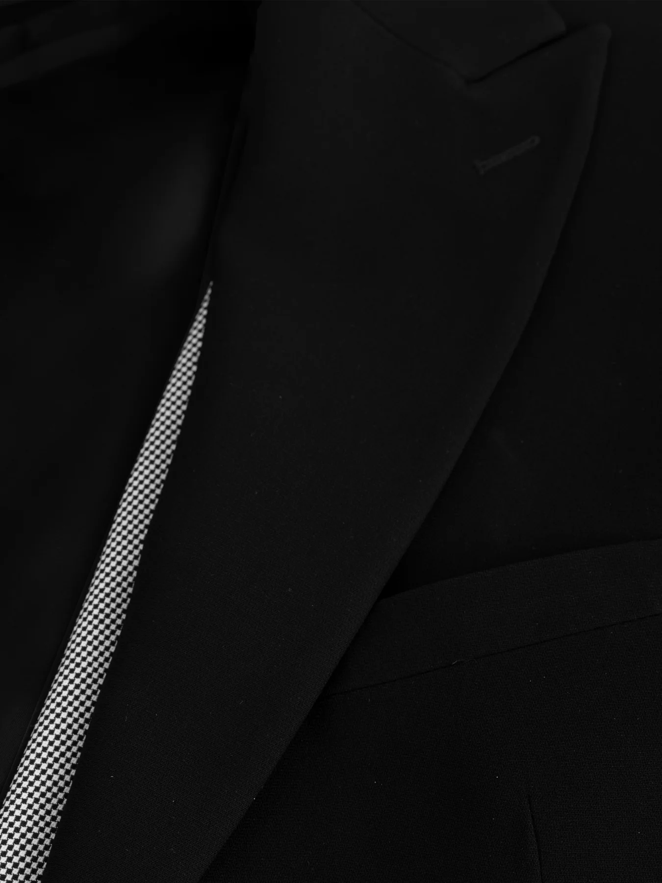 کت و شلوار و ژیله مشکی ال سی من 60