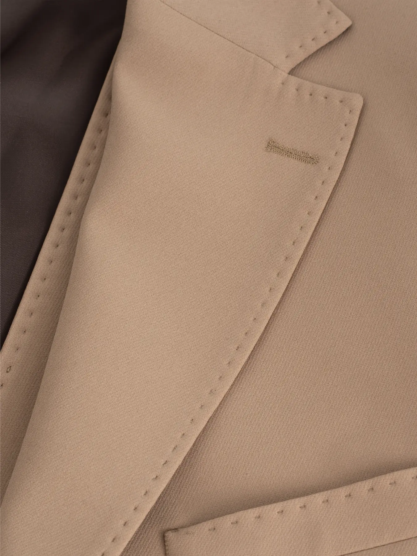 کت و شلوار و ژیله کرم ال سی من 99