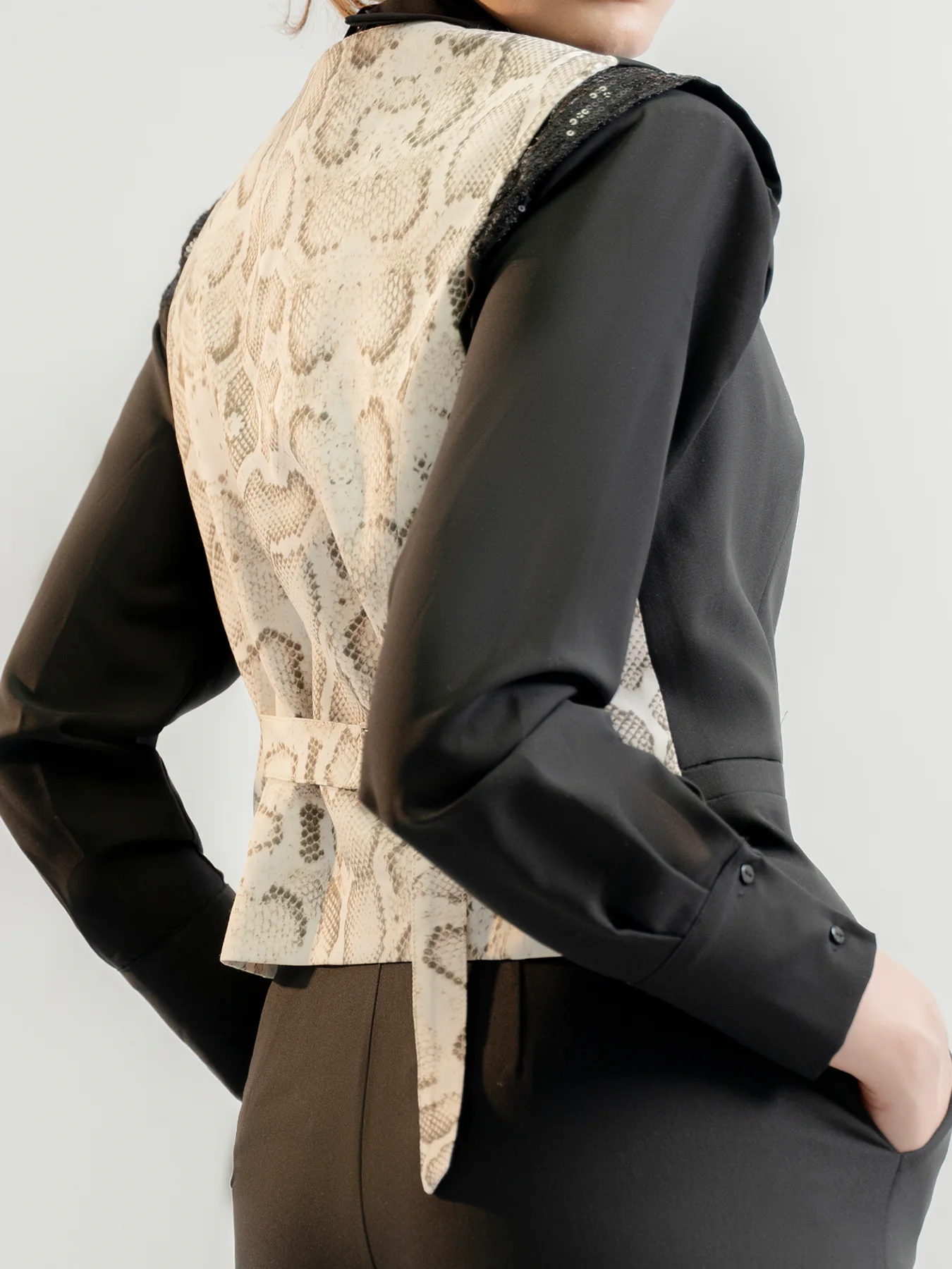 ست ژیله وشلوار جلوچهاردکمه پشت پلنگی