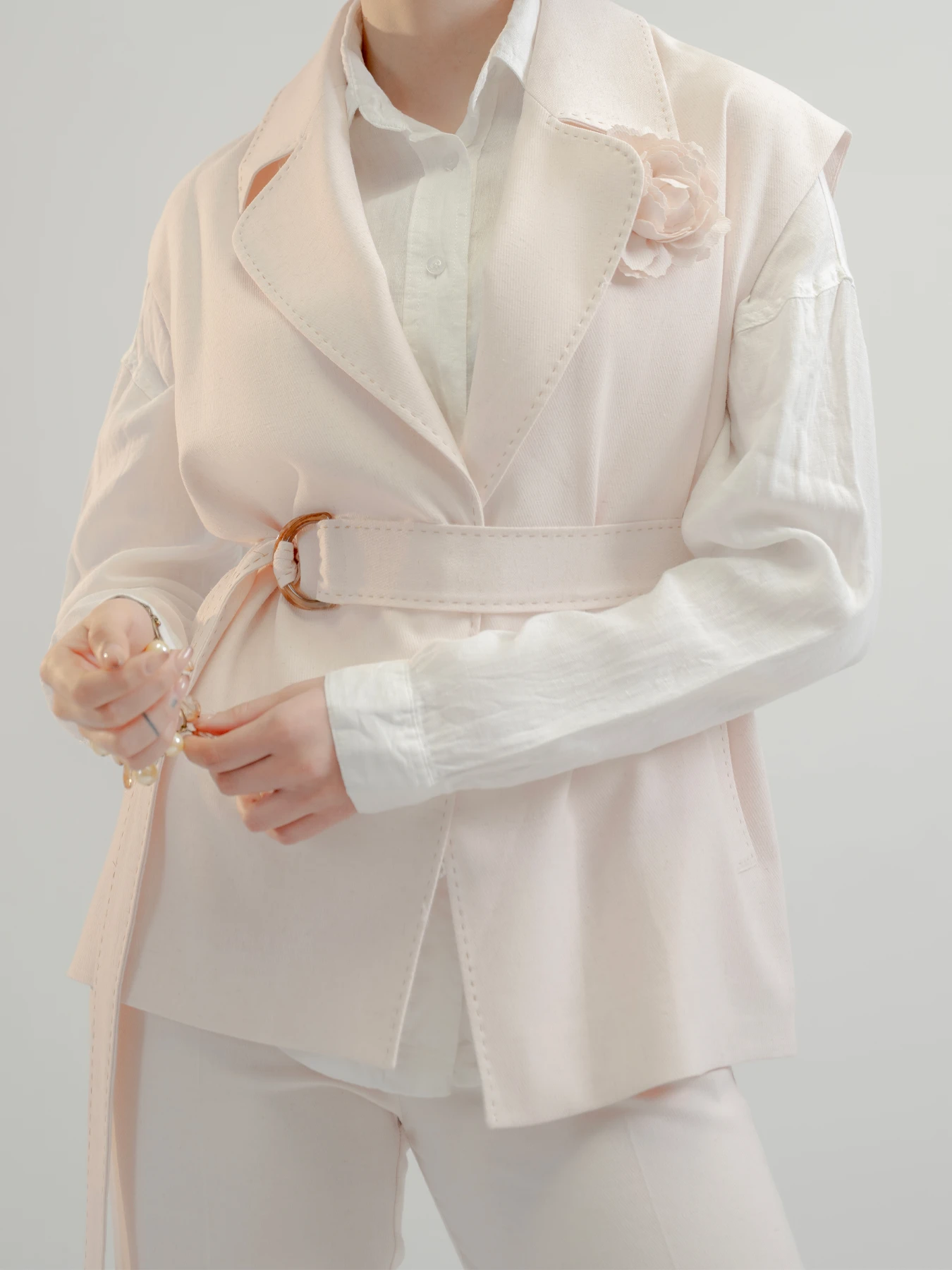 ست ژیله وشلوار جلوباز گلبهی یقه انگلیسی