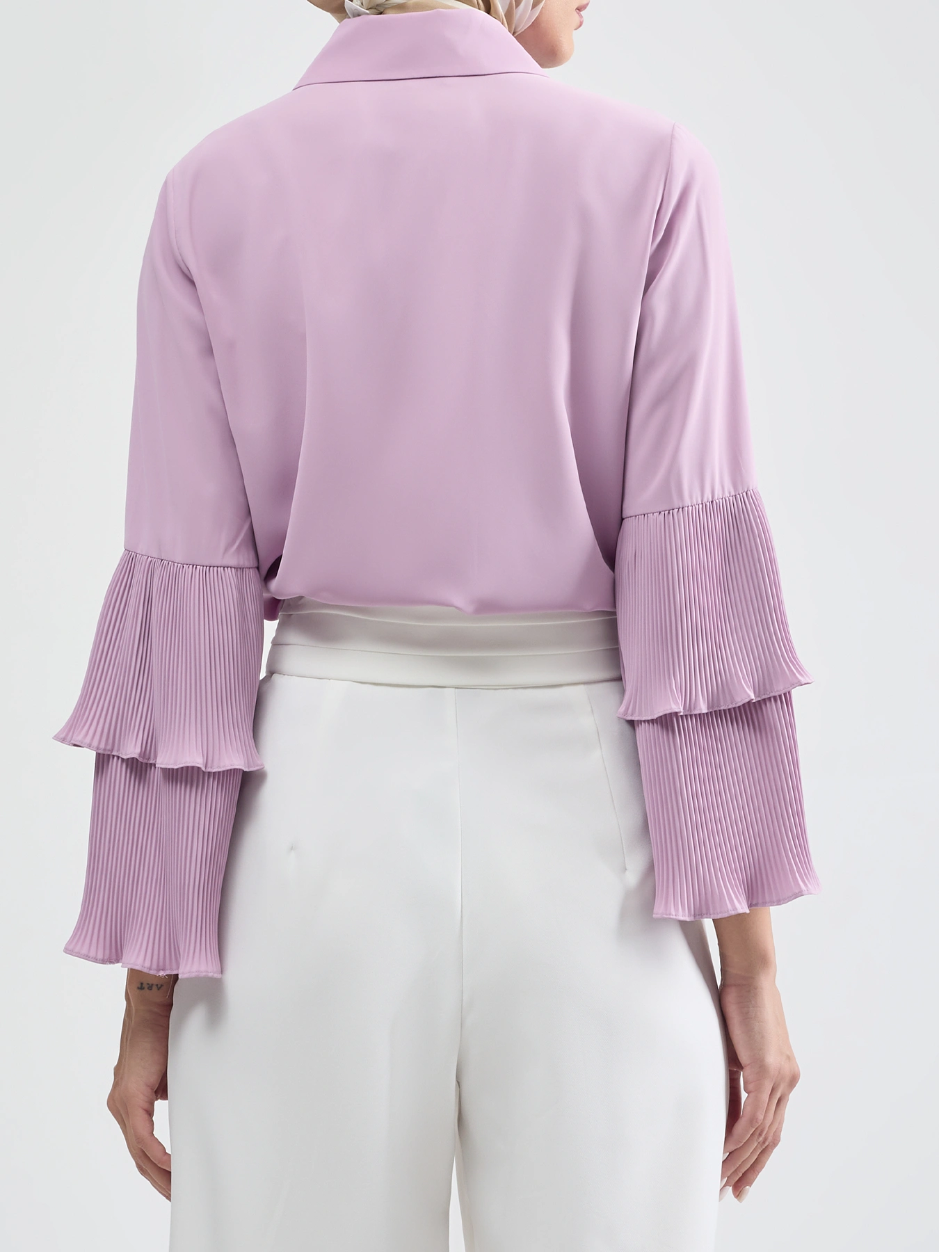 شومیز حریر یاسی یقه شکاری آستین دوتکه  