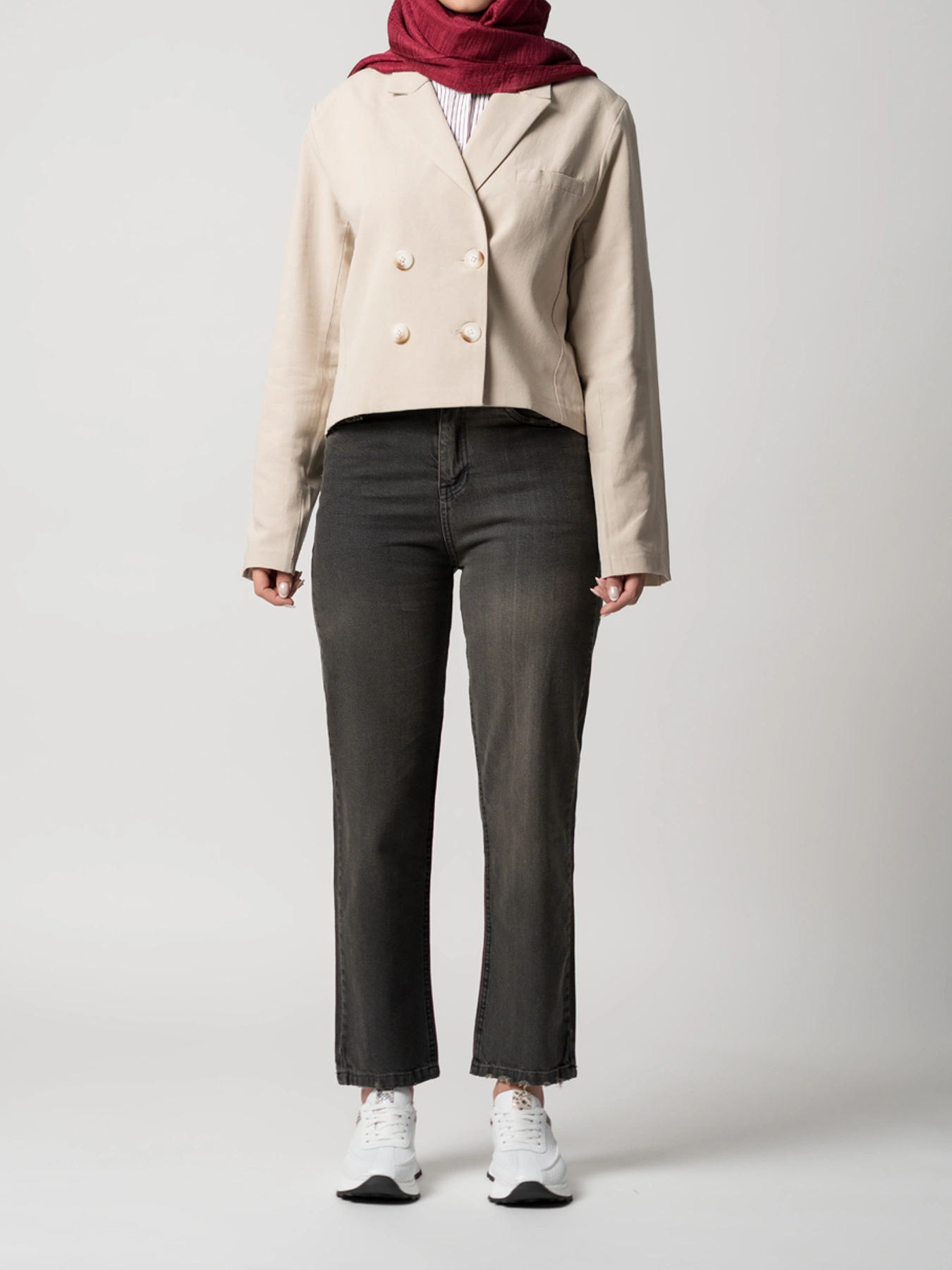 کت کراپ کرم یقه بلیزر چهاردکمه 63