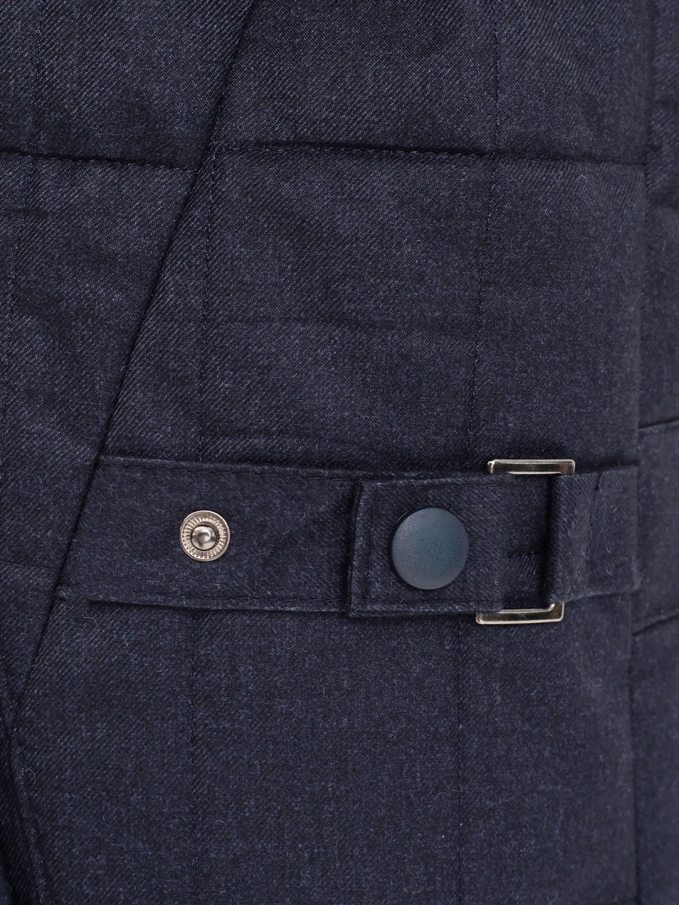 کاپشن سرمه ایی ال سی من 4