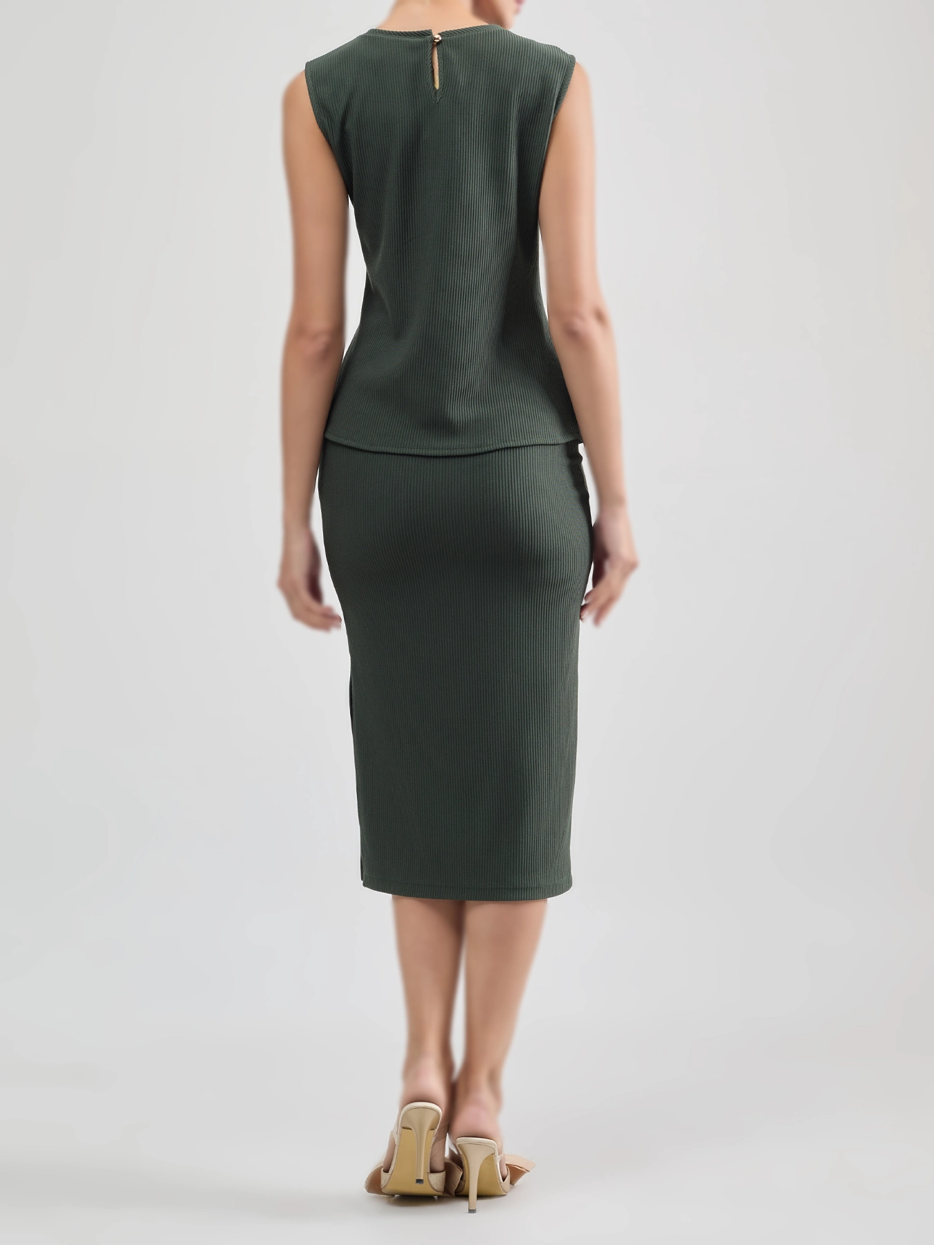 ست بلوز و دامن سبز آستین حلقه ای 