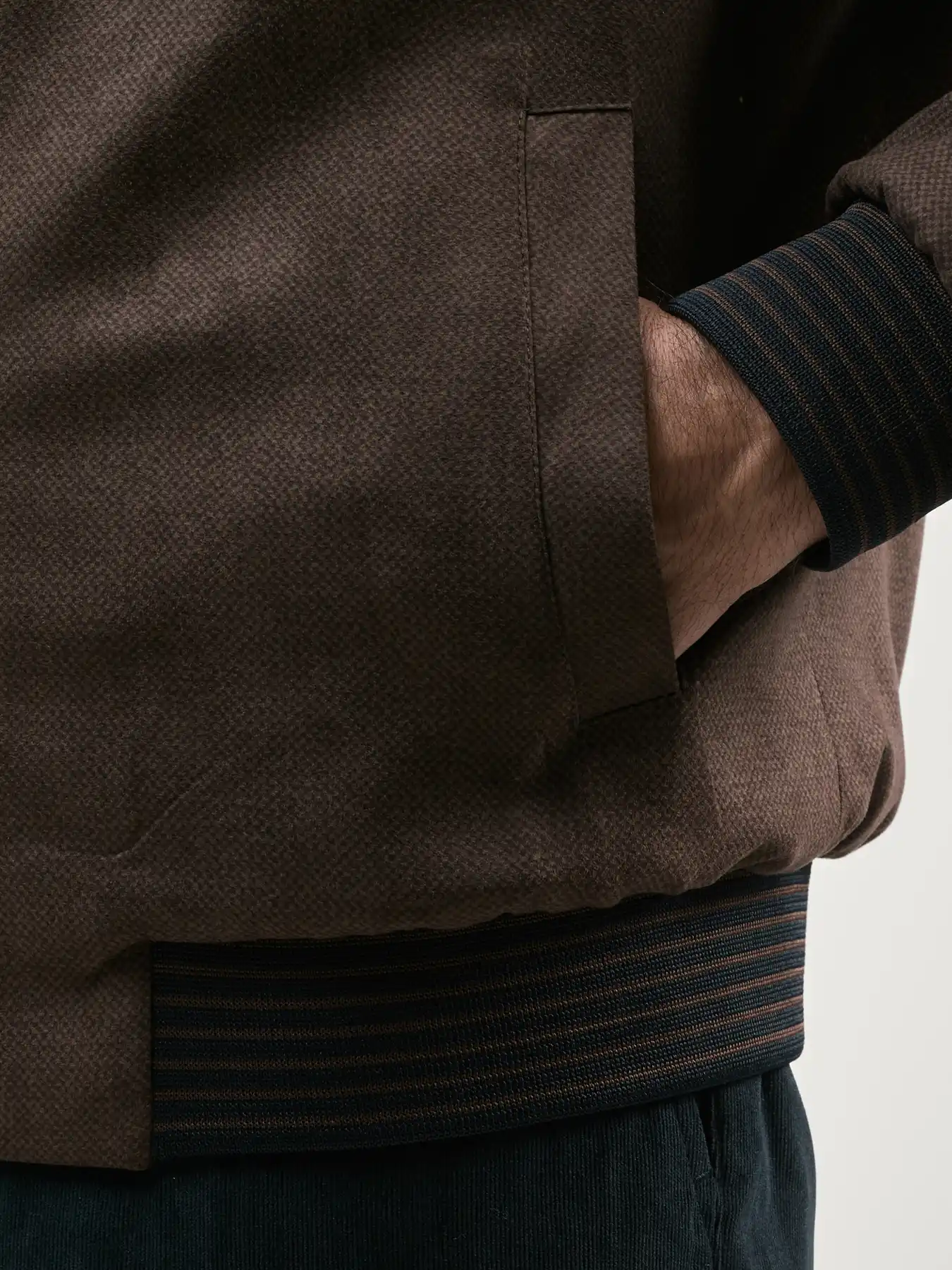 کاپشن قهوه ای ال سی من 23