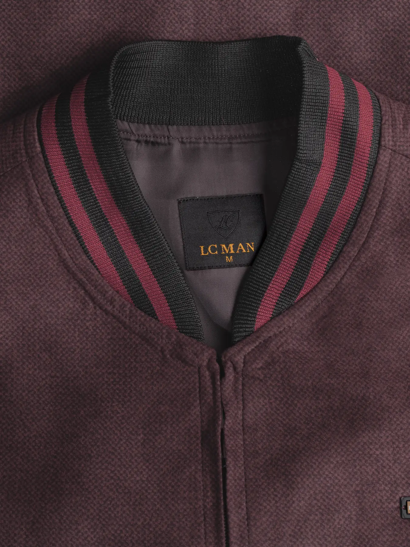 کاپشن طرحدار زرشکی 28