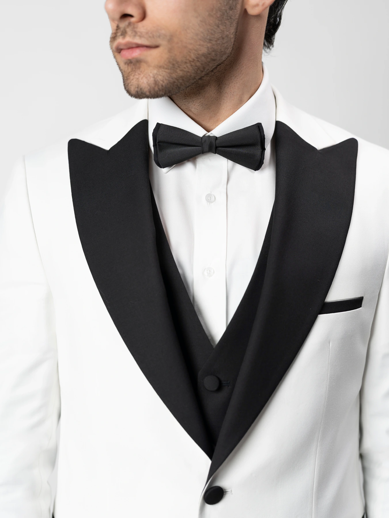 کت و شلوار و ژیله دامادی سفید 64