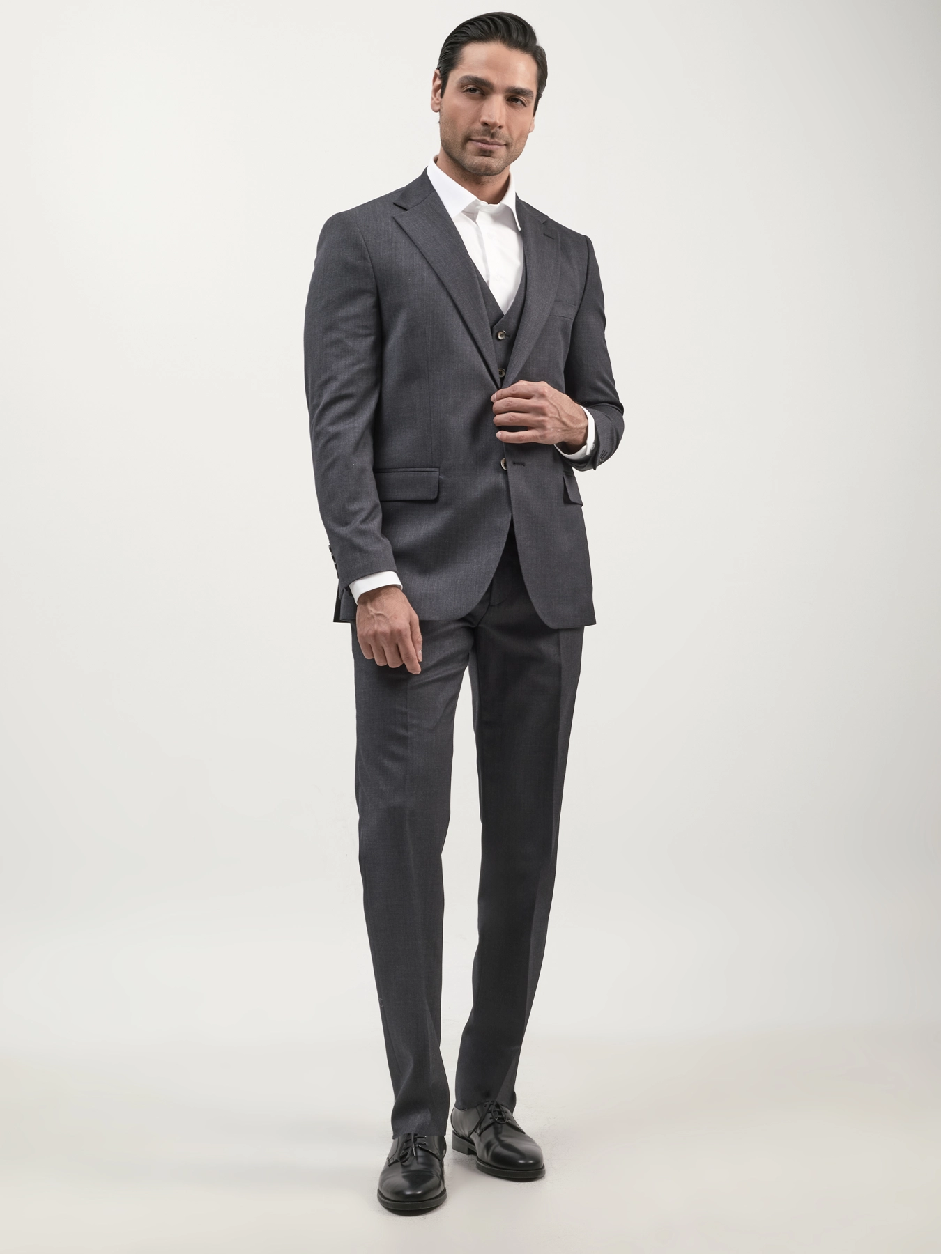 کت و شلوار و ژیله ال سی من 56