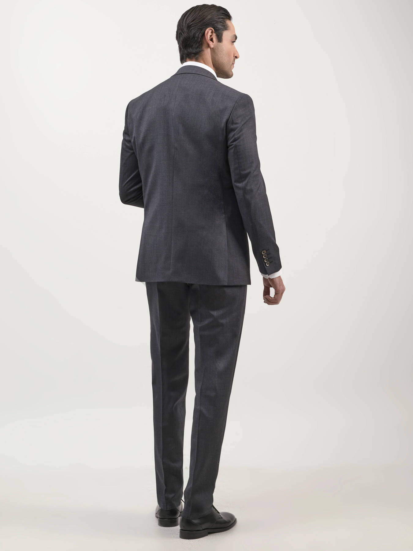 کت و شلوار و ژیله ال سی من 56