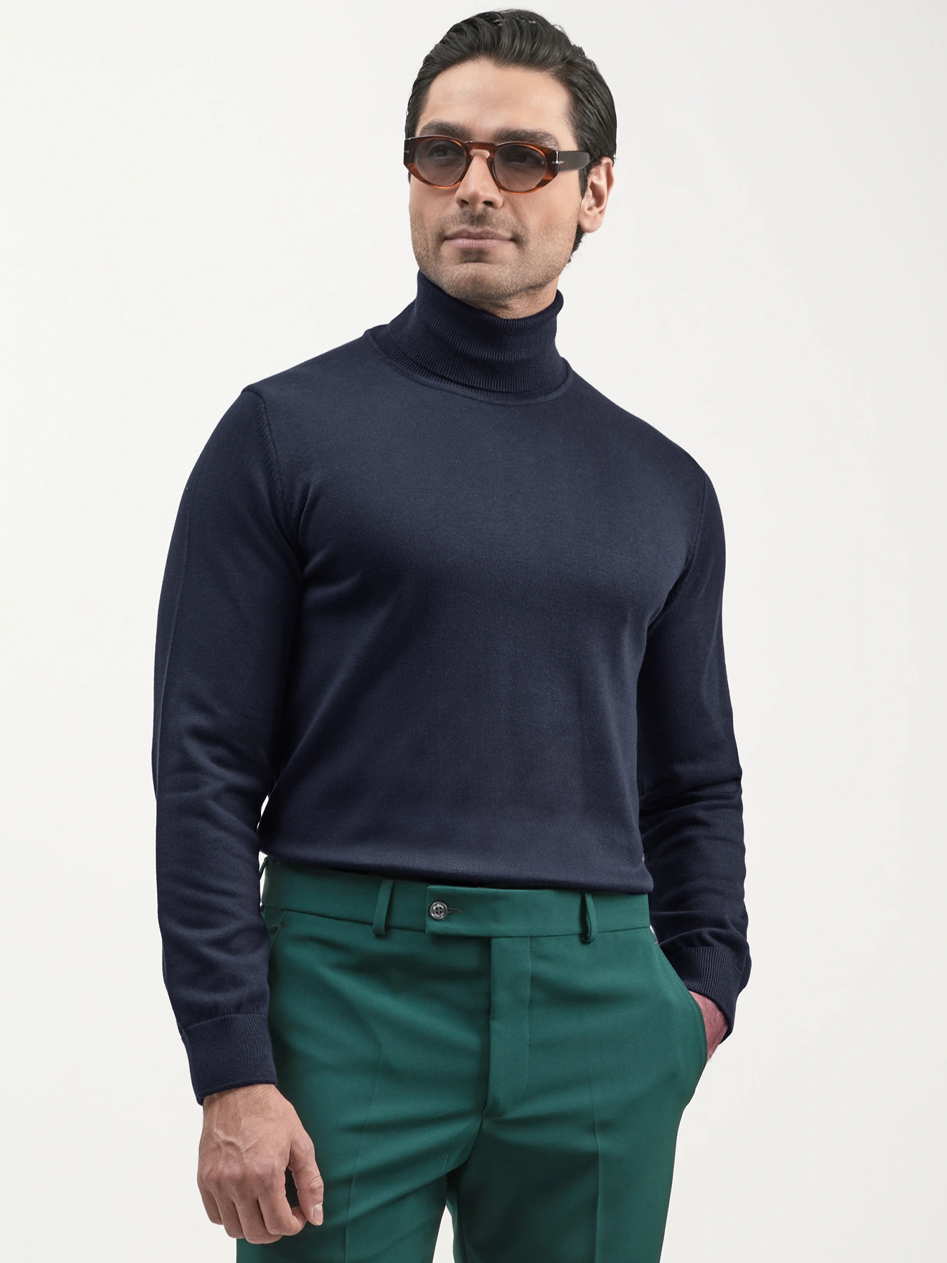 پلیور سرمه ای یقه اسکی 86