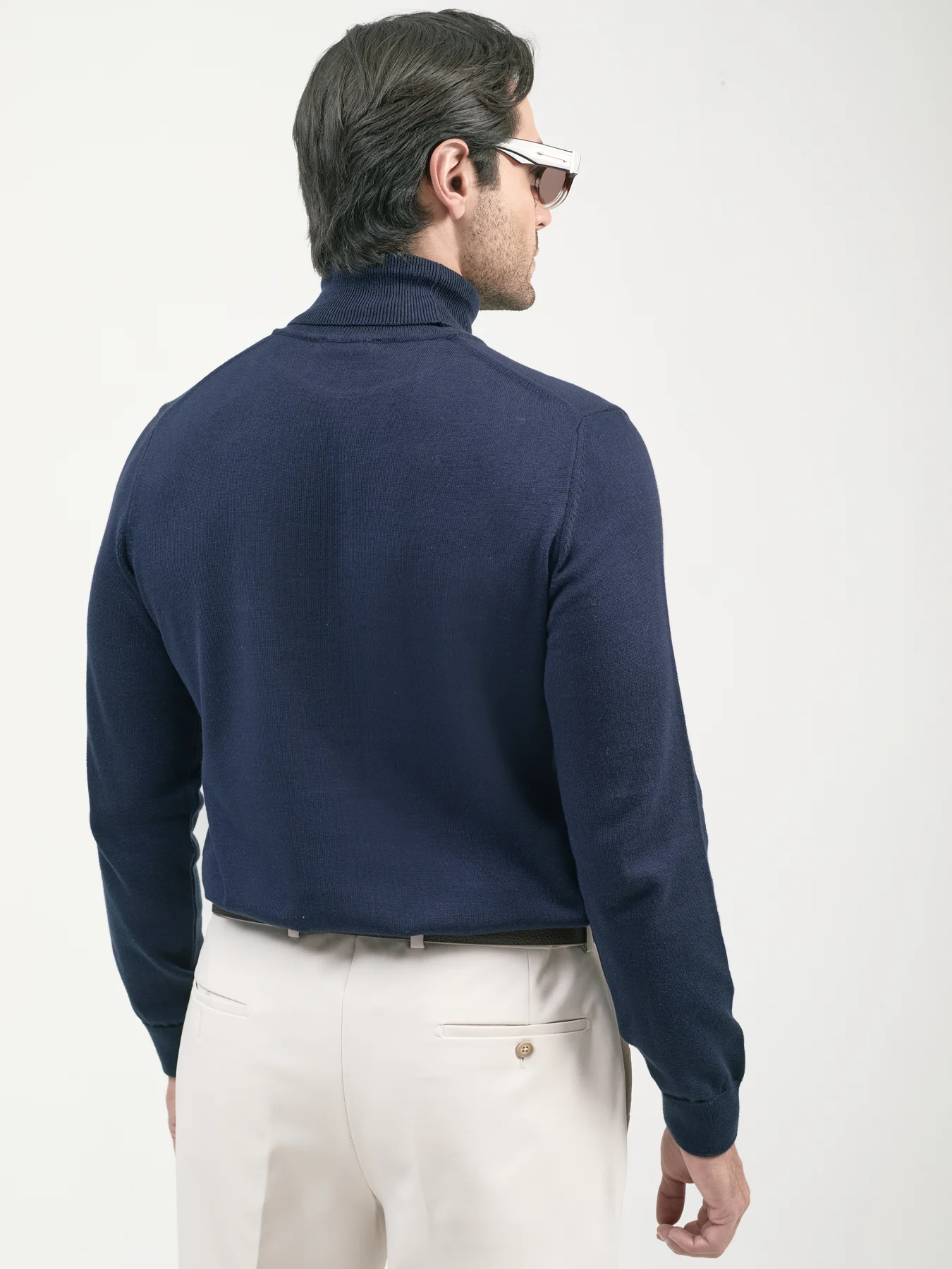 پلیور سرمه ای یقه اسکی 86