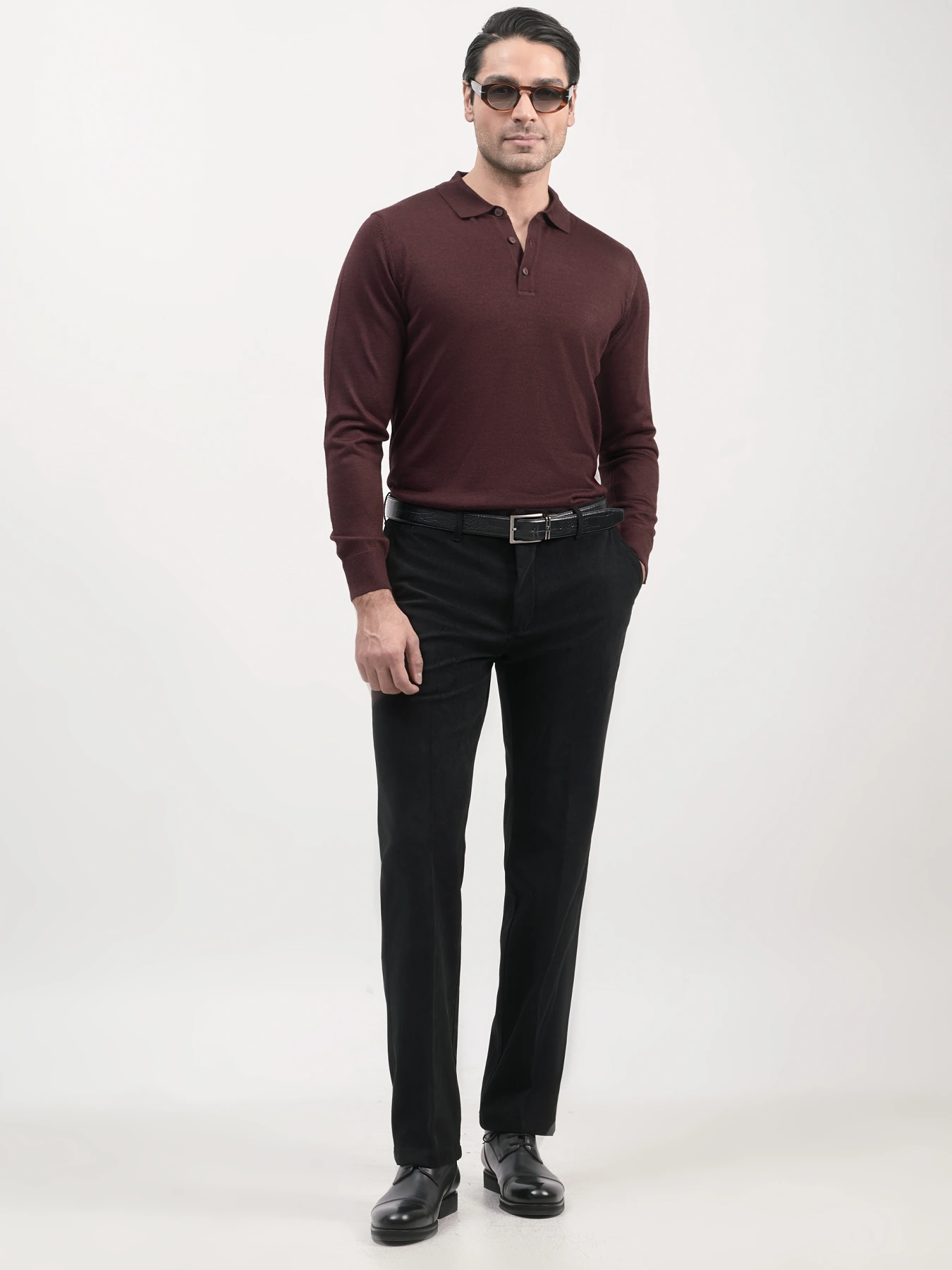 پلیور یقه شکاری سه دکمه زرشکی 66