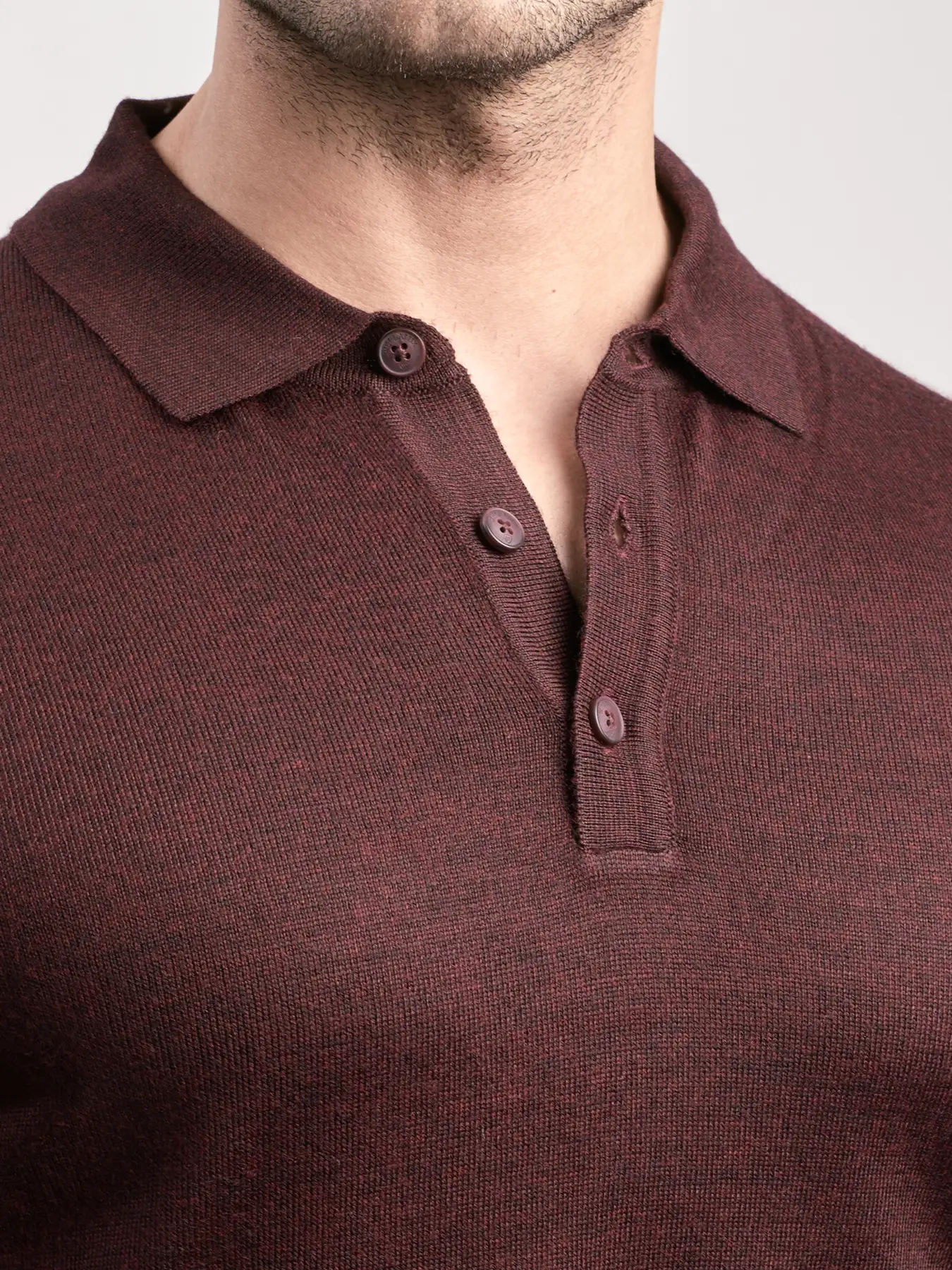 پلیور یقه شکاری سه دکمه زرشکی 66