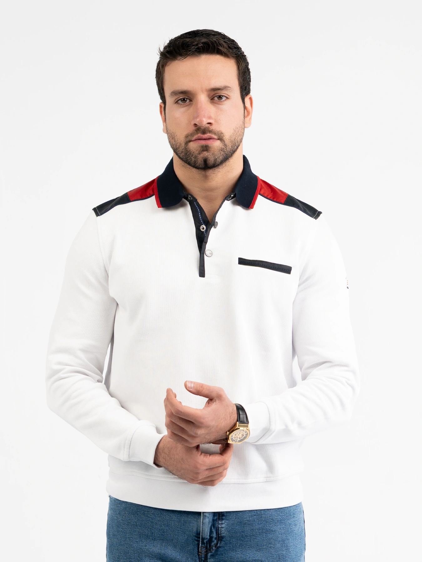 پلیور یقه دار سه دکمه سفید 40