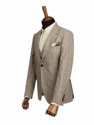 کت و شلوار و ژیله کرم چهارخانه ال سی من 6