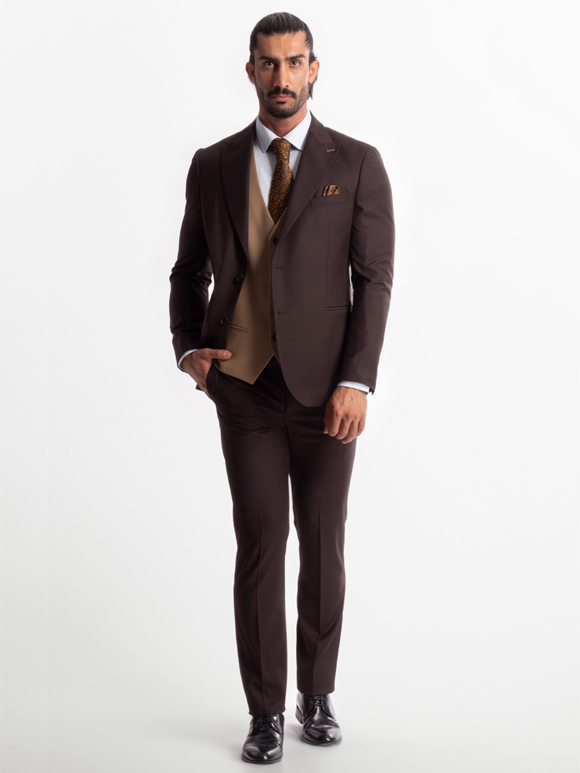 کت و شلوار و ژیله قهوه ای ساده ال سی من 5